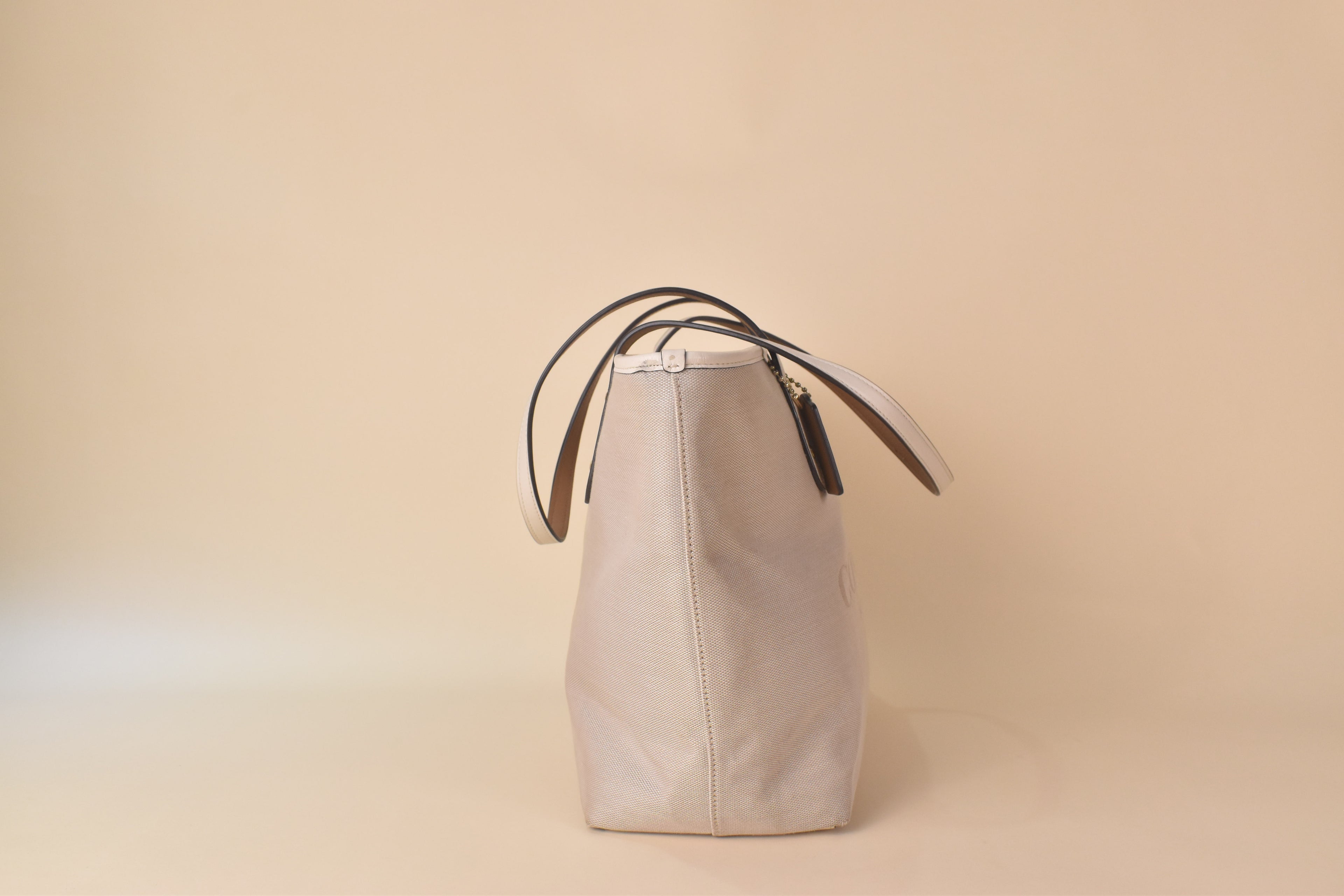 Coach City Tote – Chalk/Light Khaki