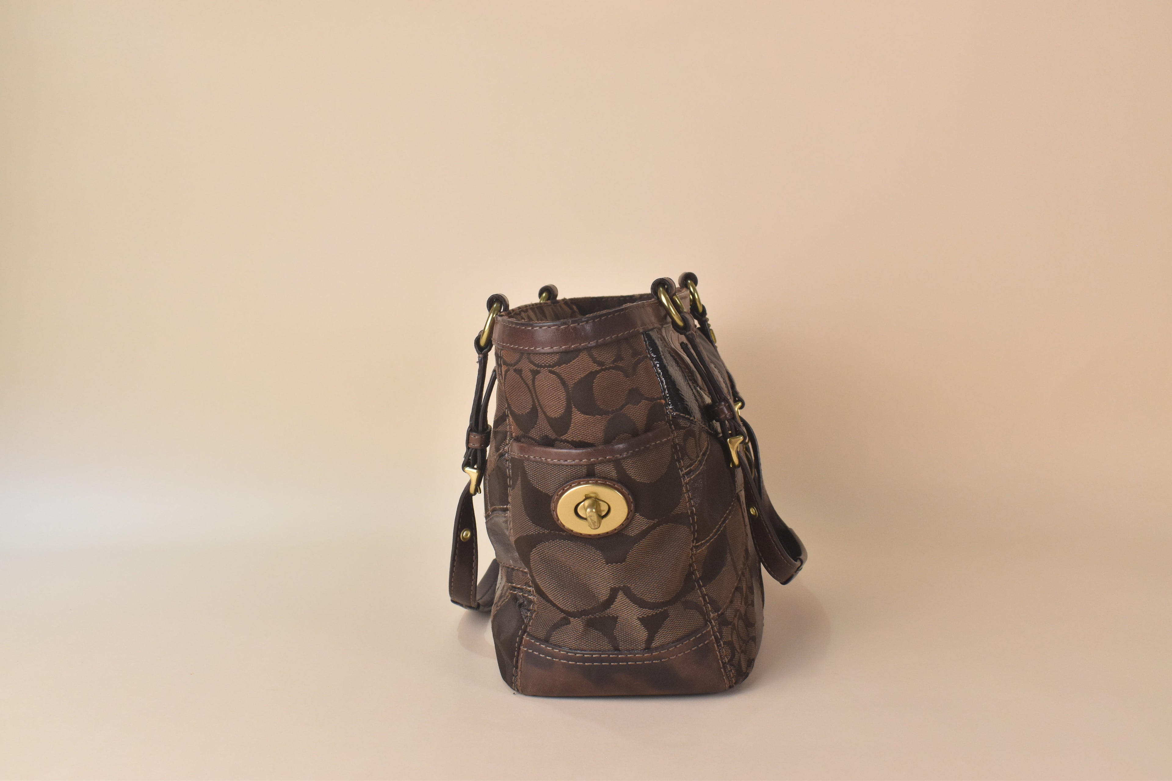 Coach Signature Turnlock Patchwork Tote – Choco Brown