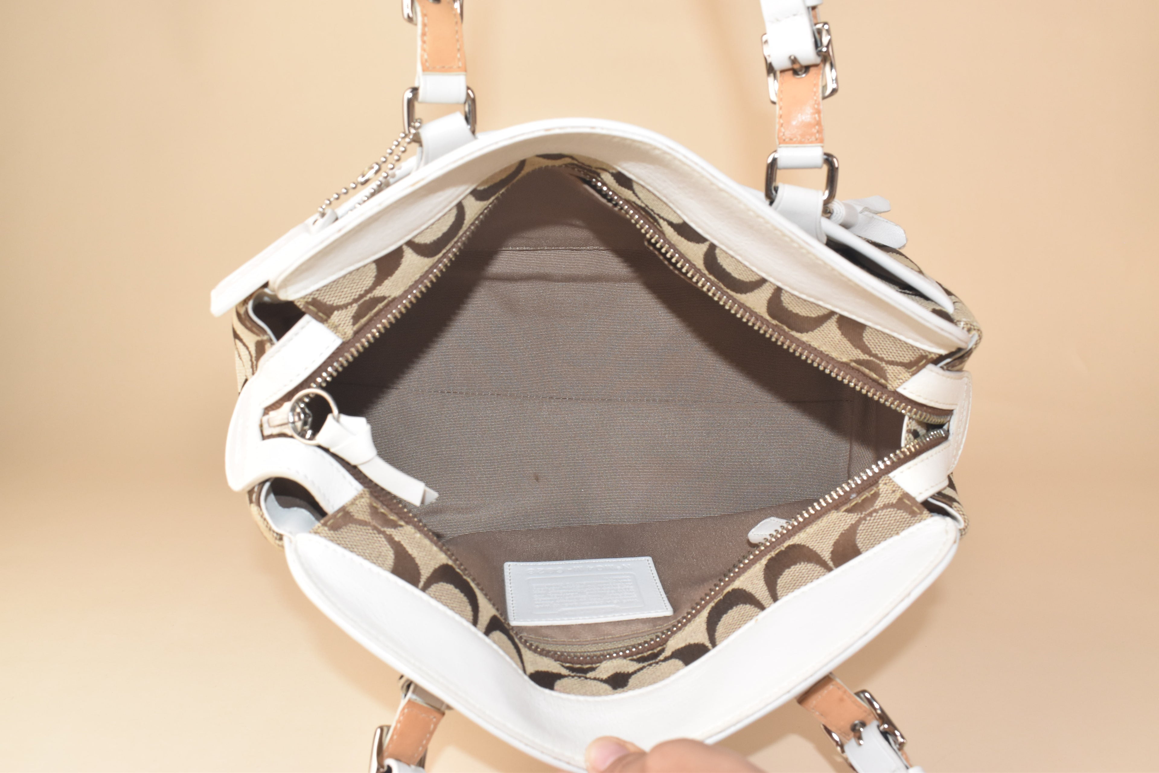 Coach Signature Satchel/Doctor's Bag – Khaki/White