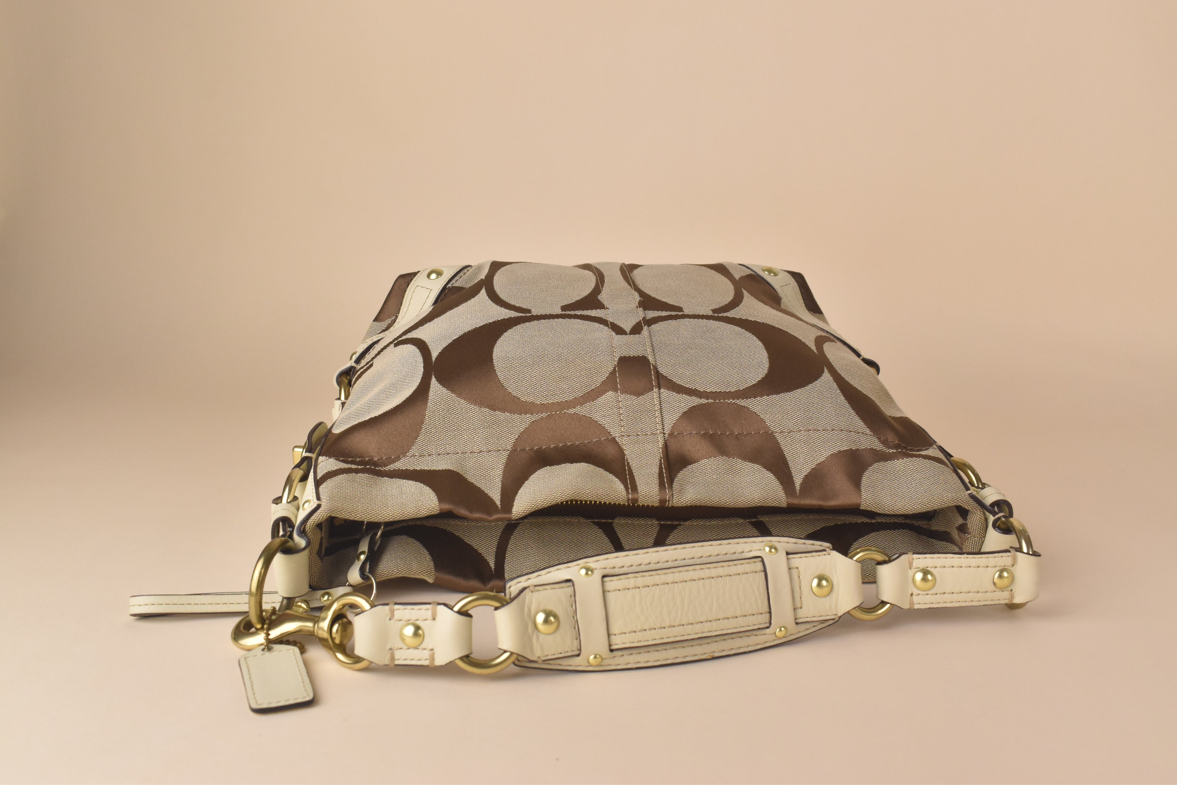 Coach Signature Carly Large Hobo – White&nbsp;