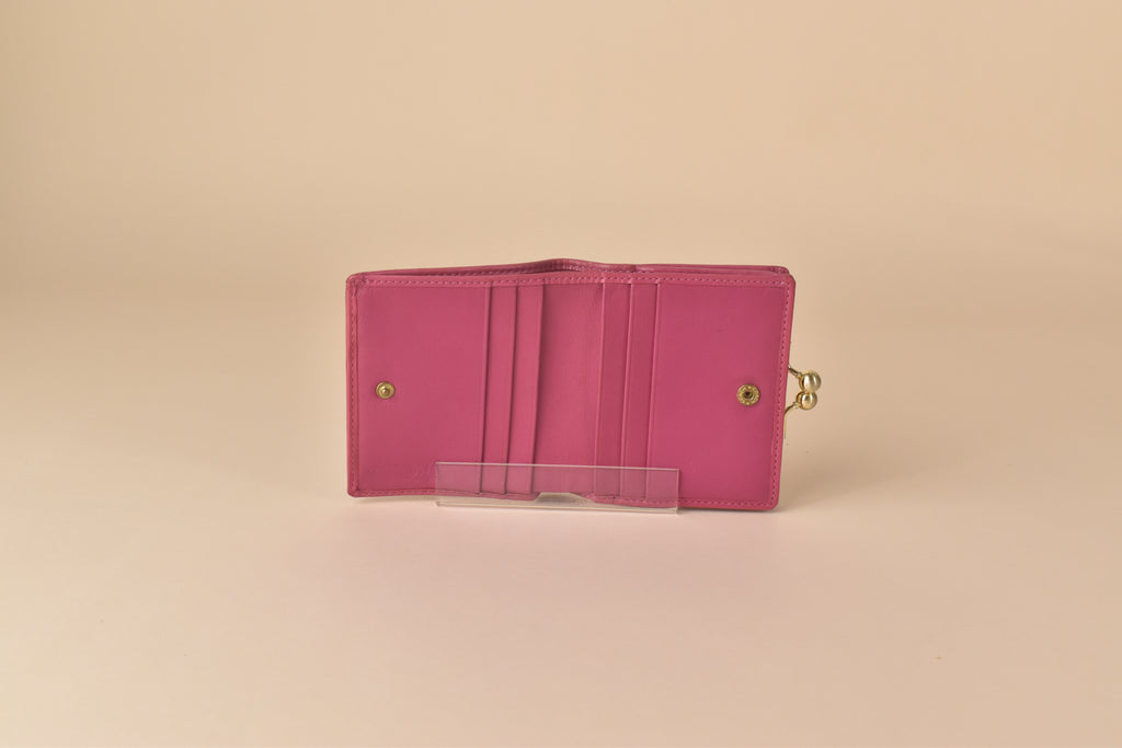 Coach Signature Kisslock Wallet – Pink Khaki
