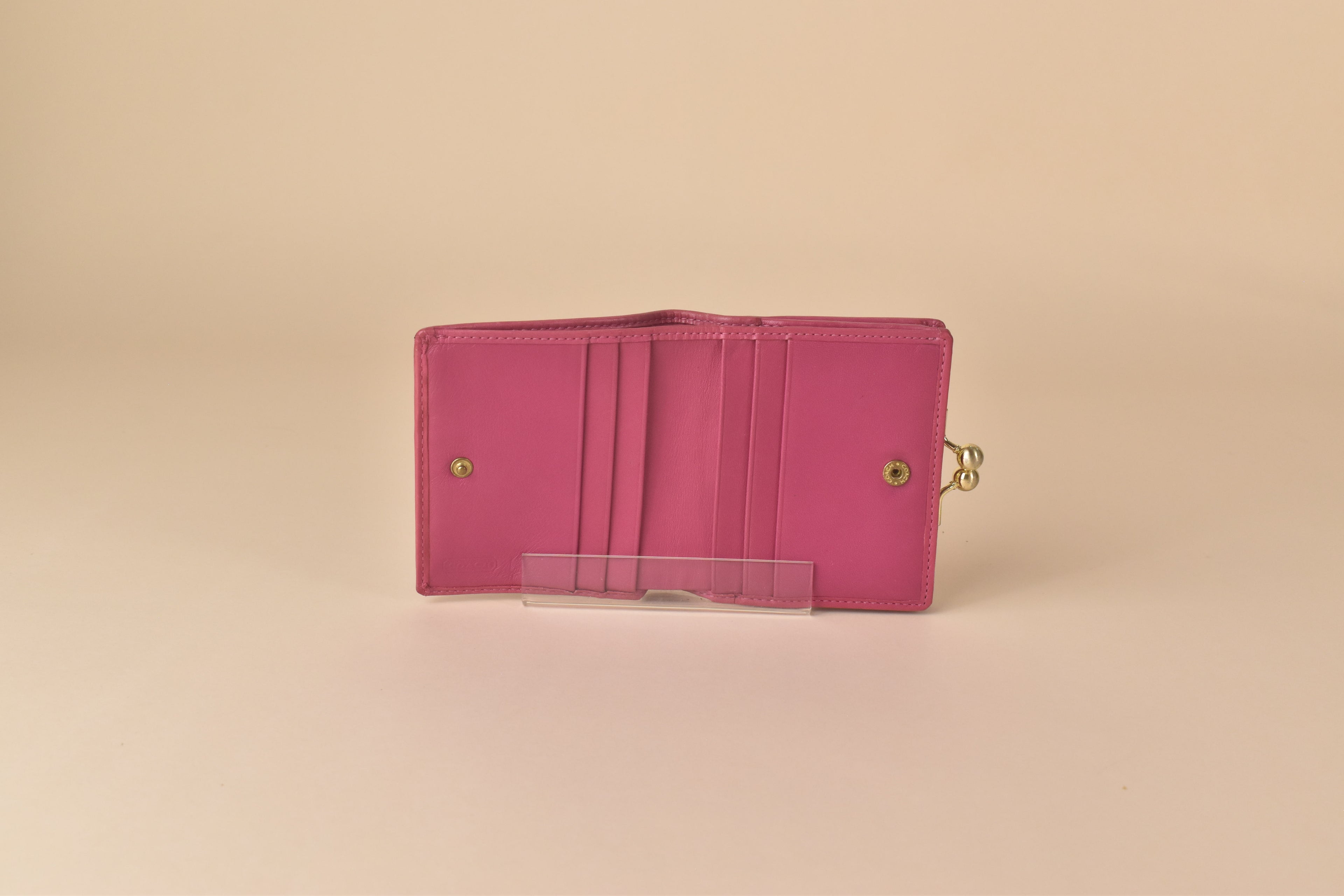 Coach Signature Kisslock Wallet – Pink Khaki