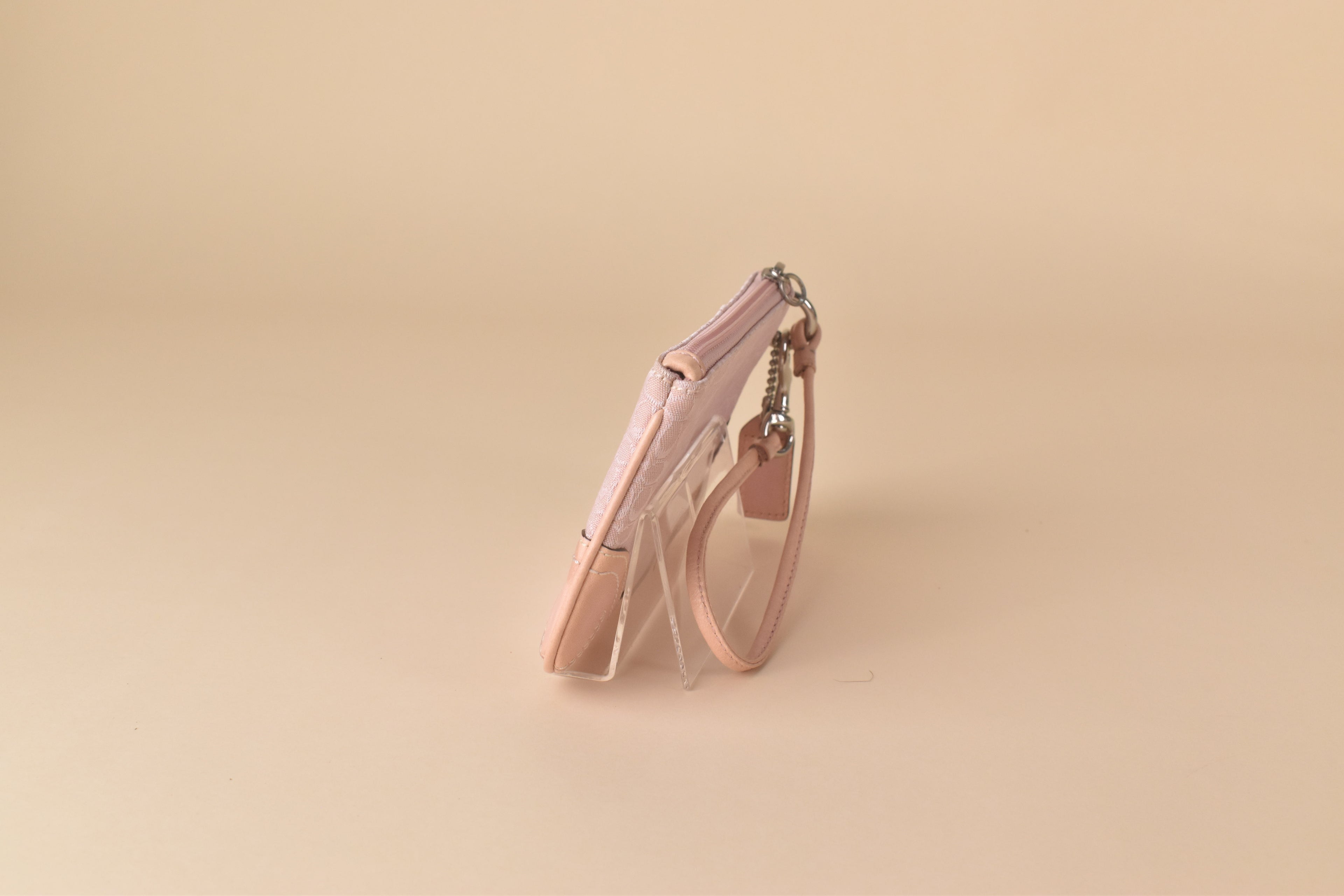 Coach Signature Wrislet - Baby Pink