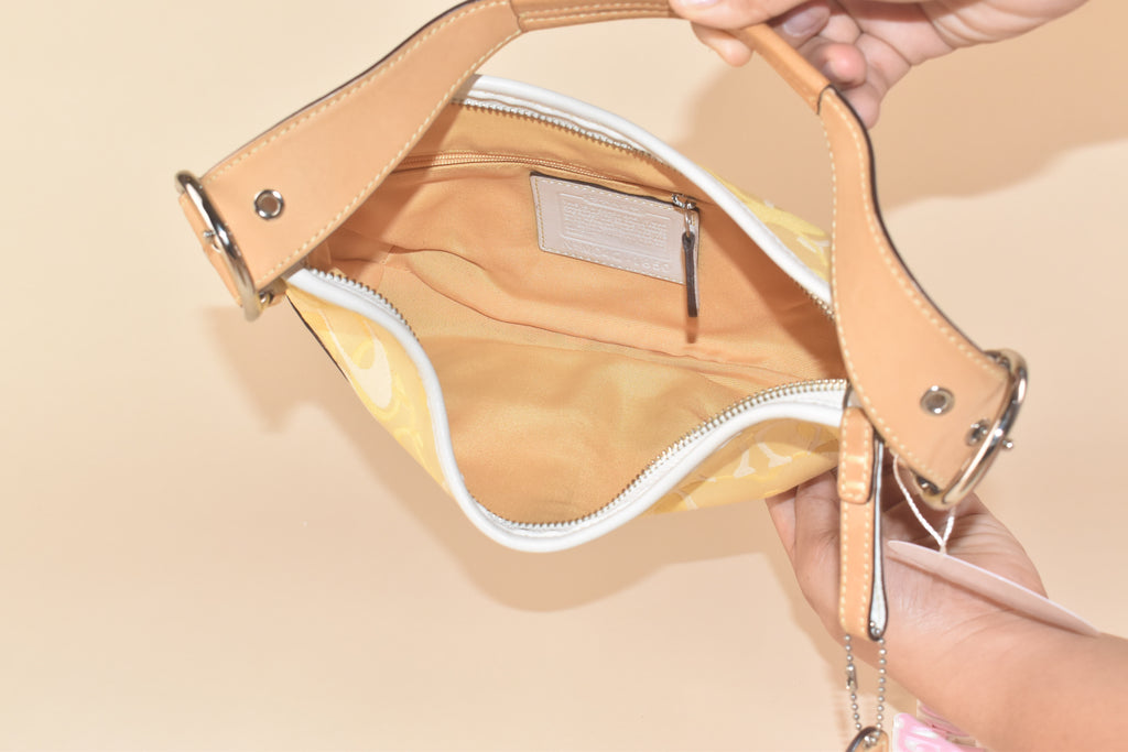 Coach Optic Signature Hobo - Lemon Yellow