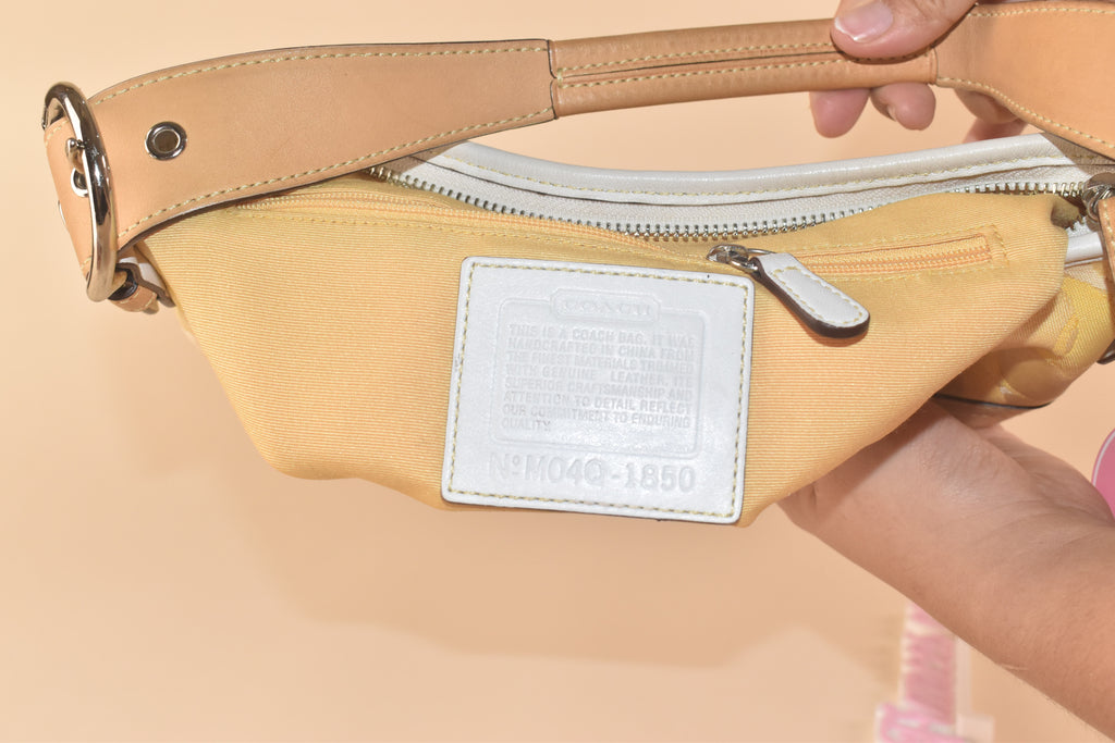 Coach Optic Signature Hobo - Lemon Yellow