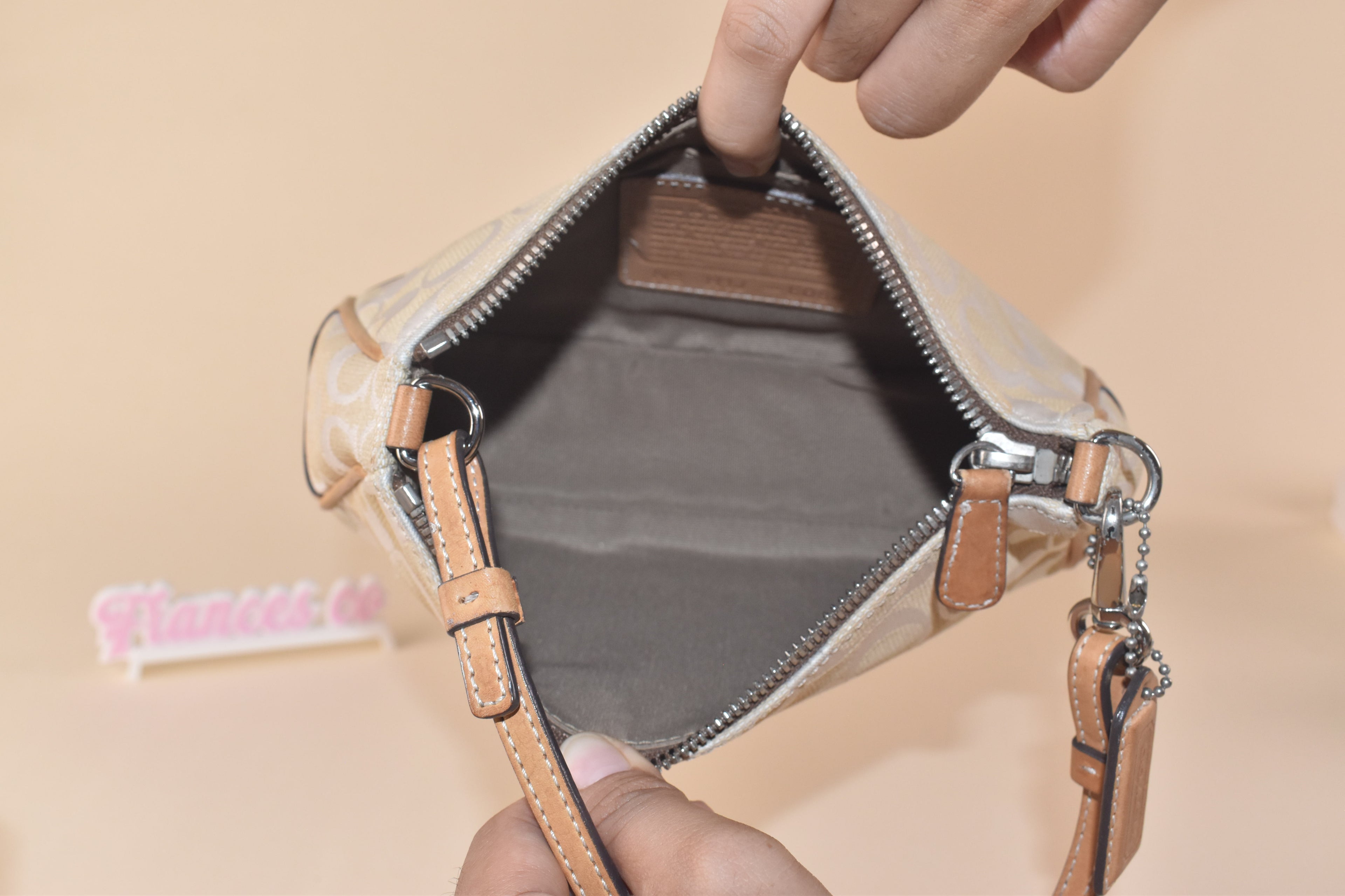 Coach Signature Demi Pochette - Light Khaki