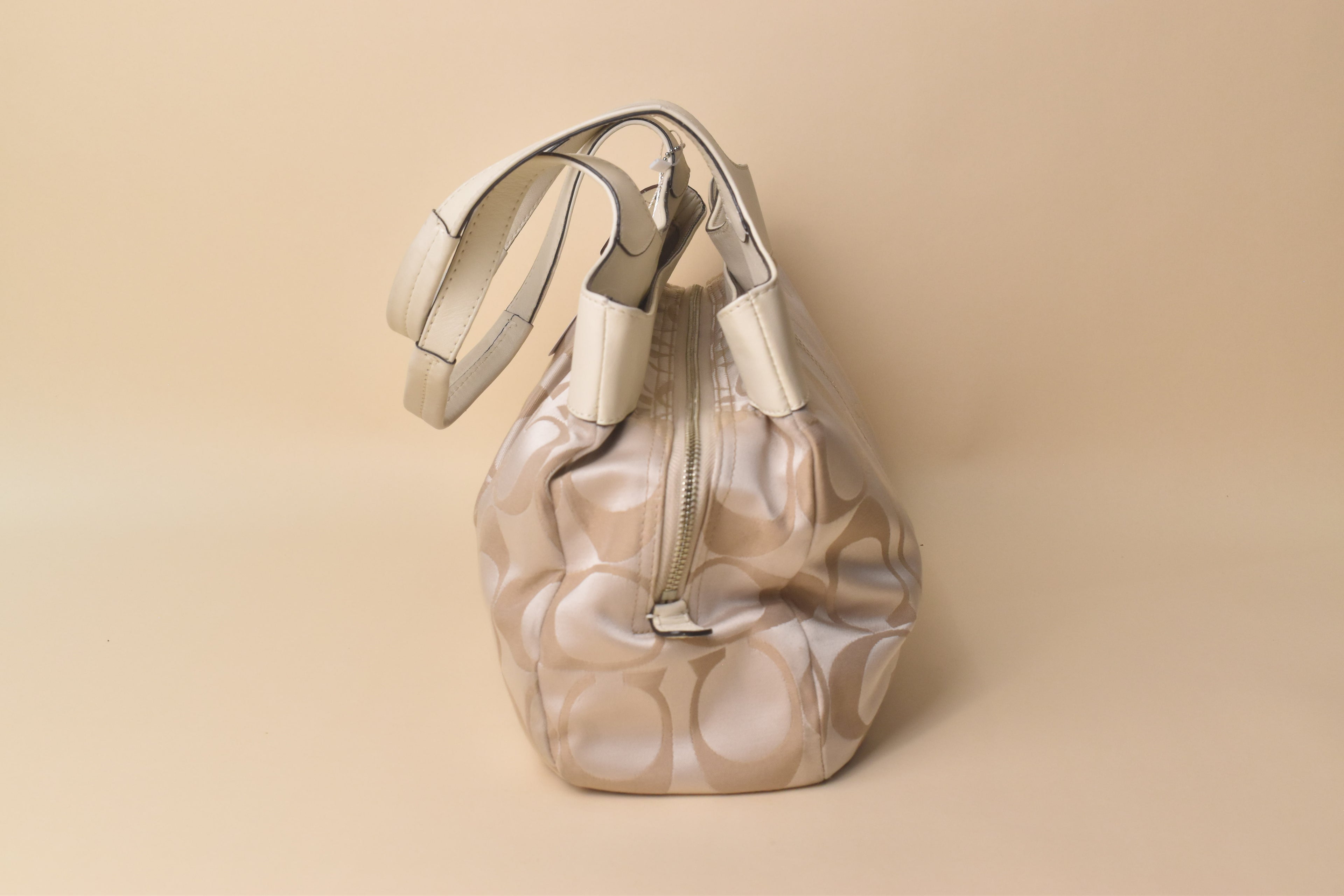 Coach Lexi Signature Hobo Satchel – Ivory/Champagne
