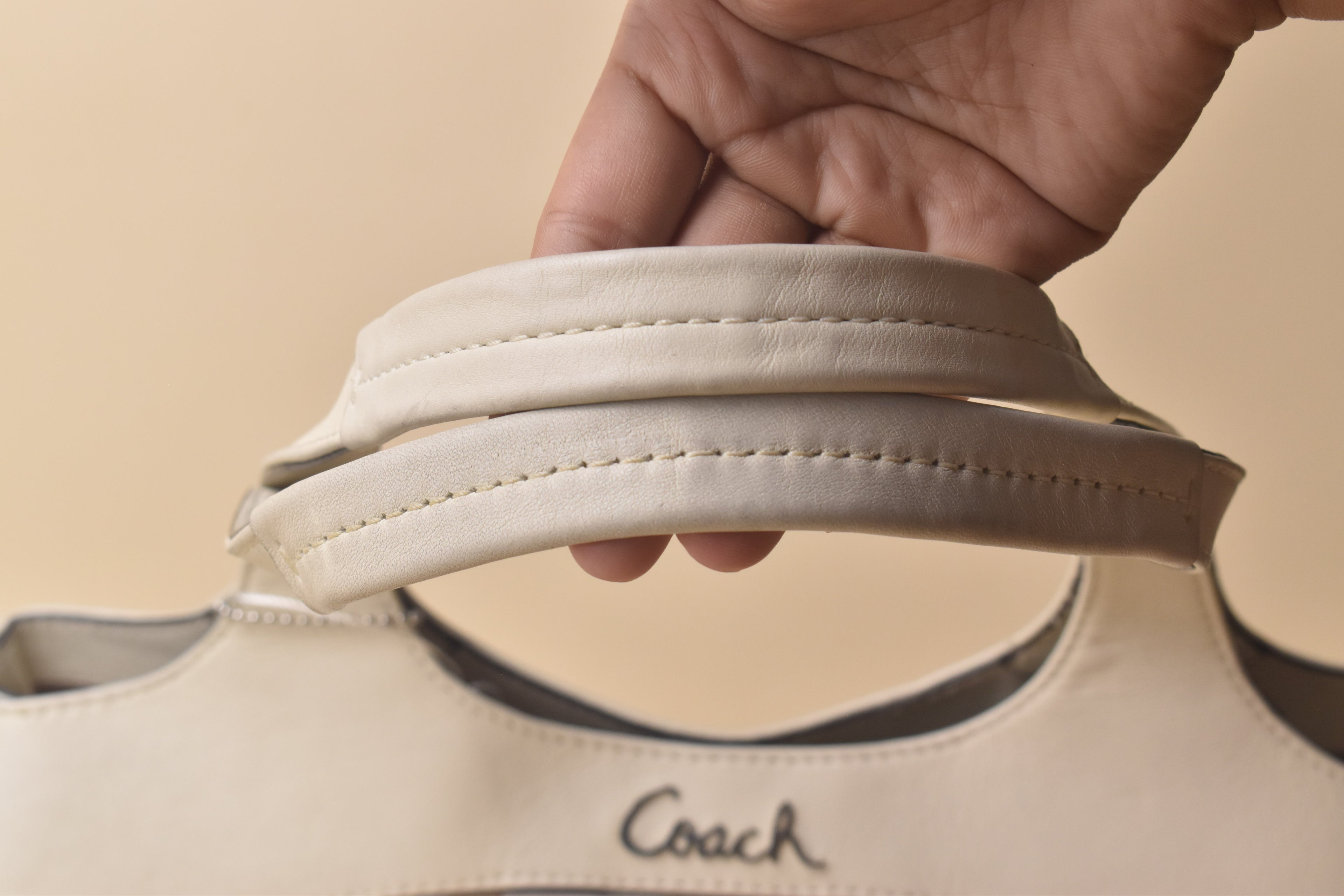 Coach Lexi Signature Hobo Satchel – Ivory/Champagne