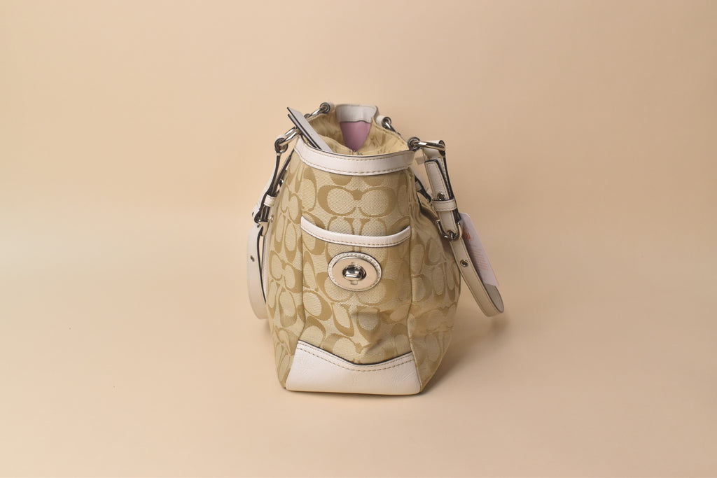 Coach Signature Gallery Turnlock Tote – Khaki/Ivory
