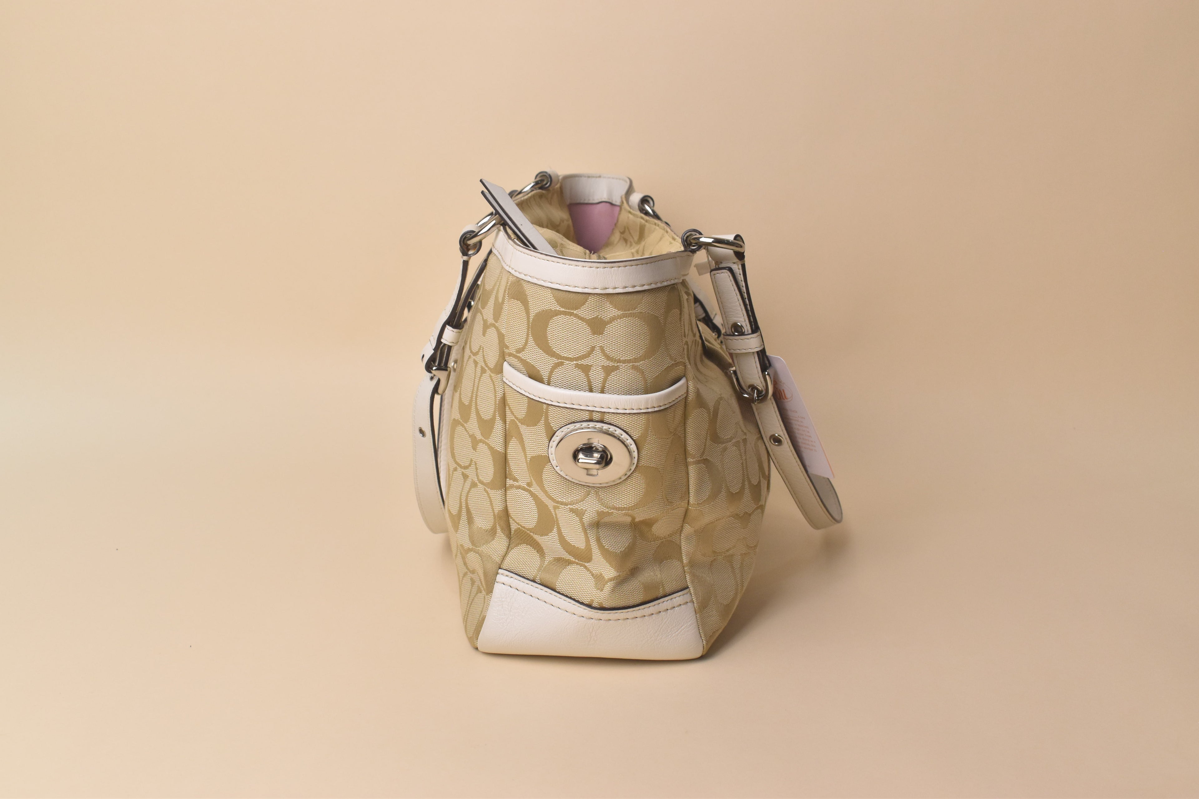 Coach Signature Gallery Turnlock Tote – Khaki/Ivory