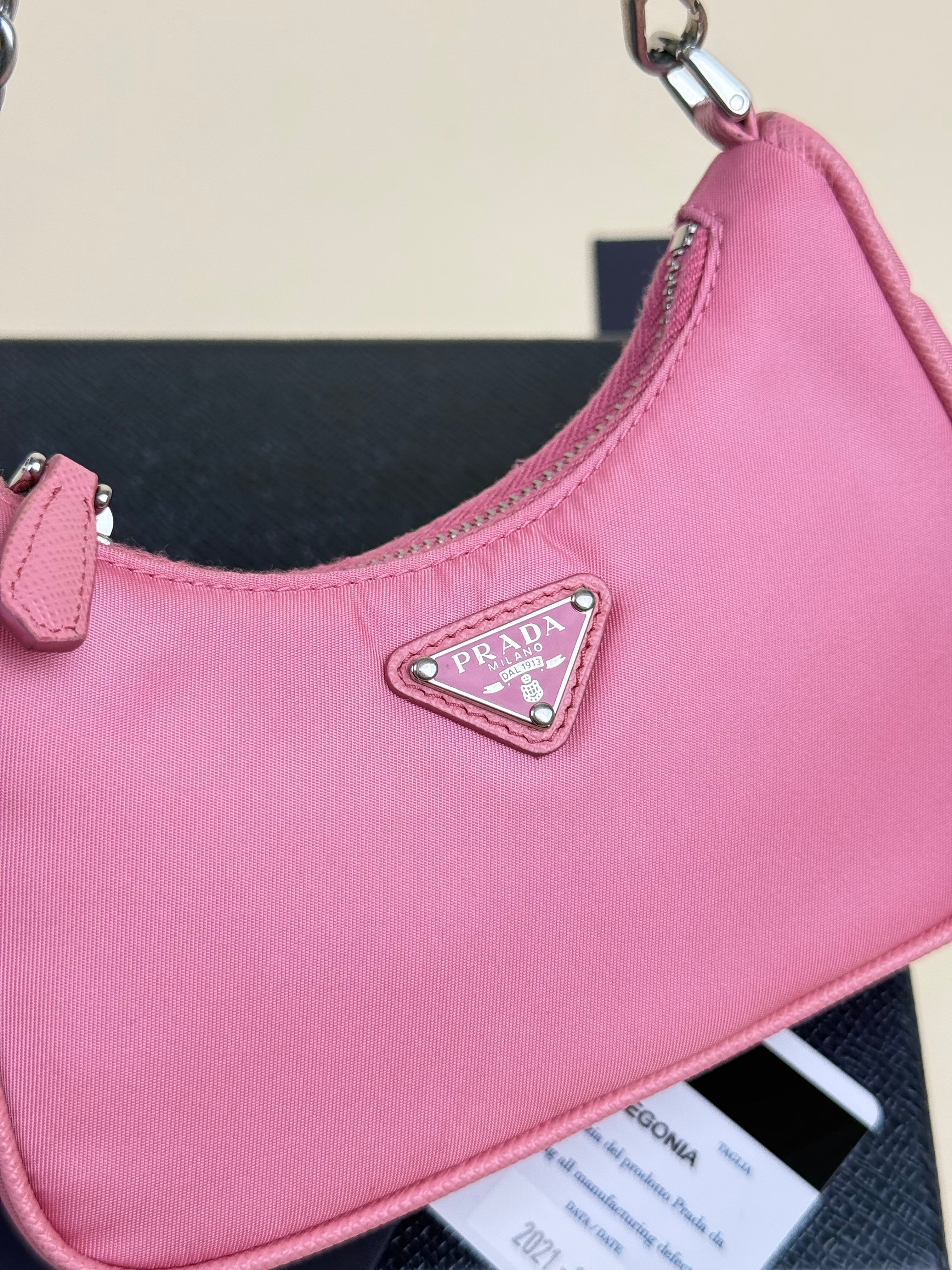 Prada Re-Edition Mini Hobo - Begonia Pink