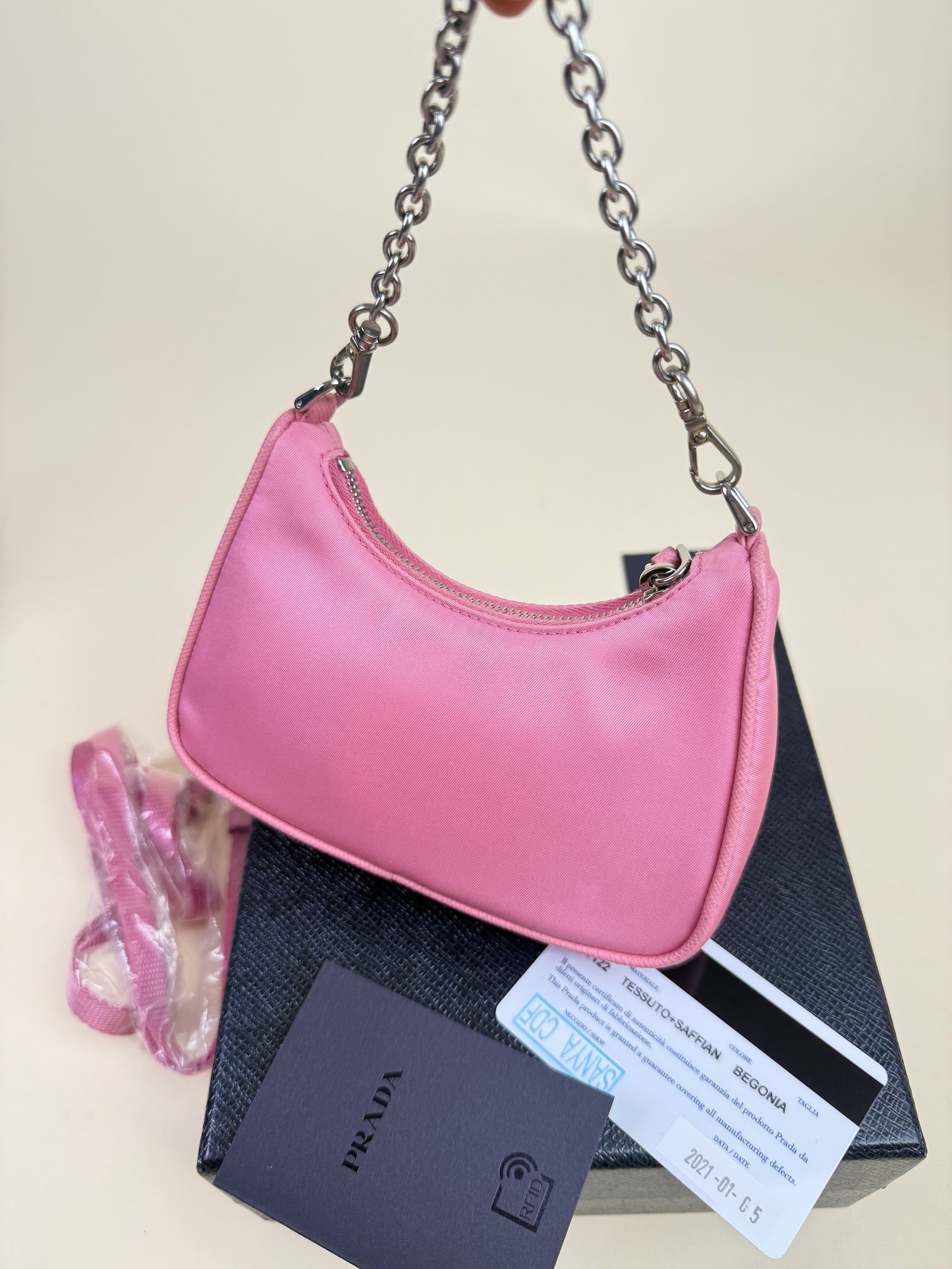 Prada Re-Edition Mini Hobo - Begonia Pink