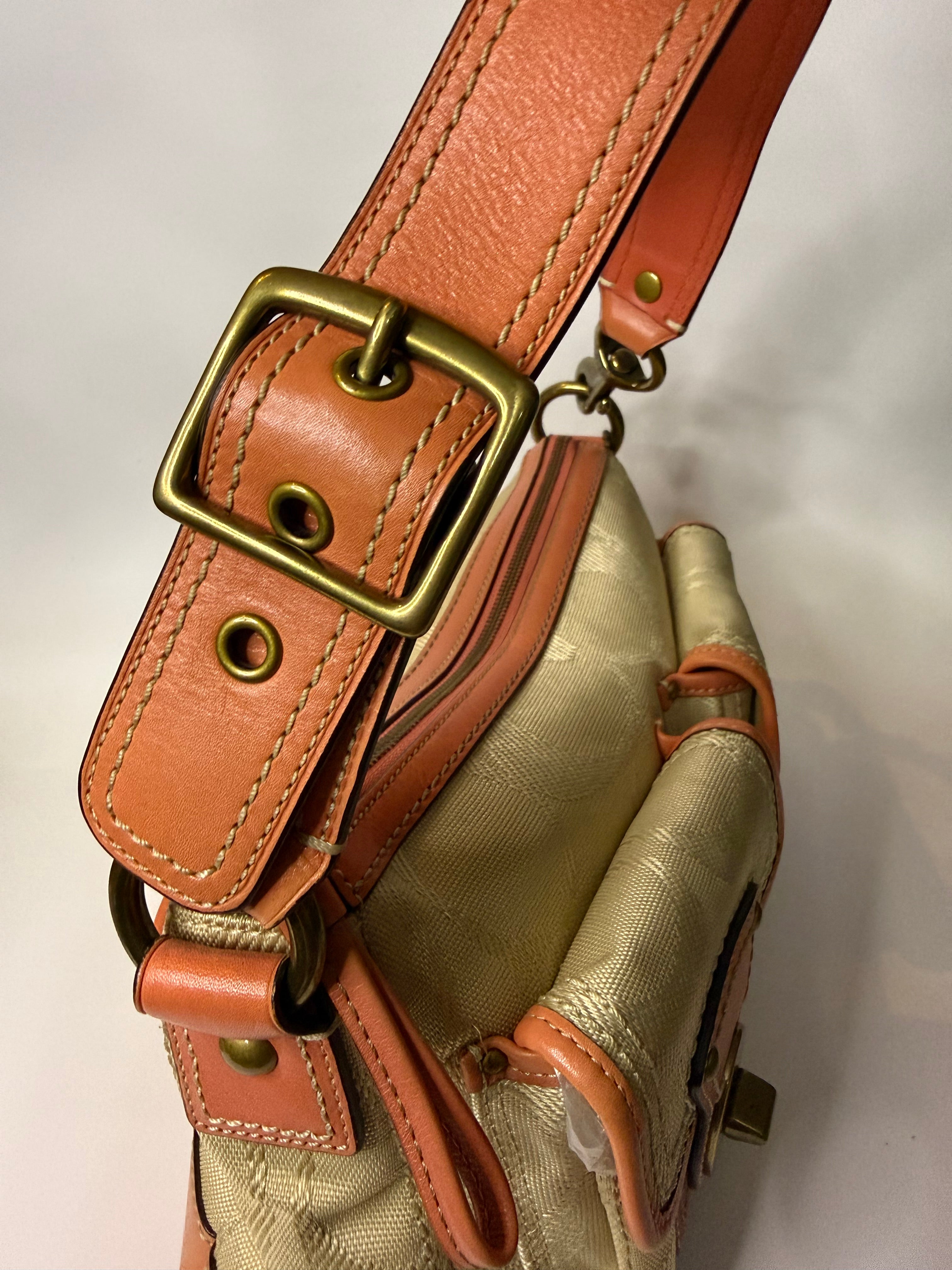 Coach Turnlock Twin Pocket in Peach