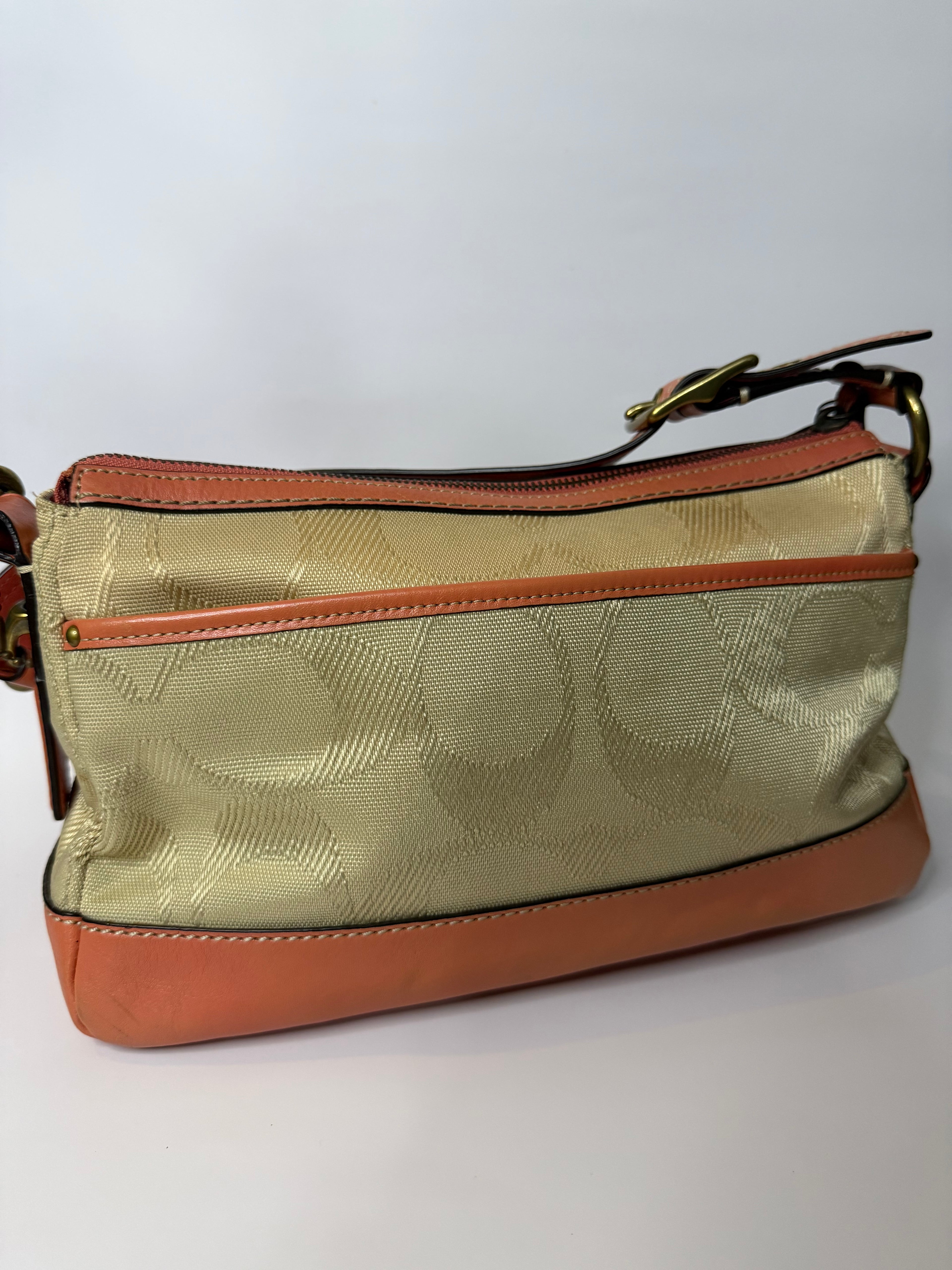 Coach Turnlock Twin Pocket in Peach