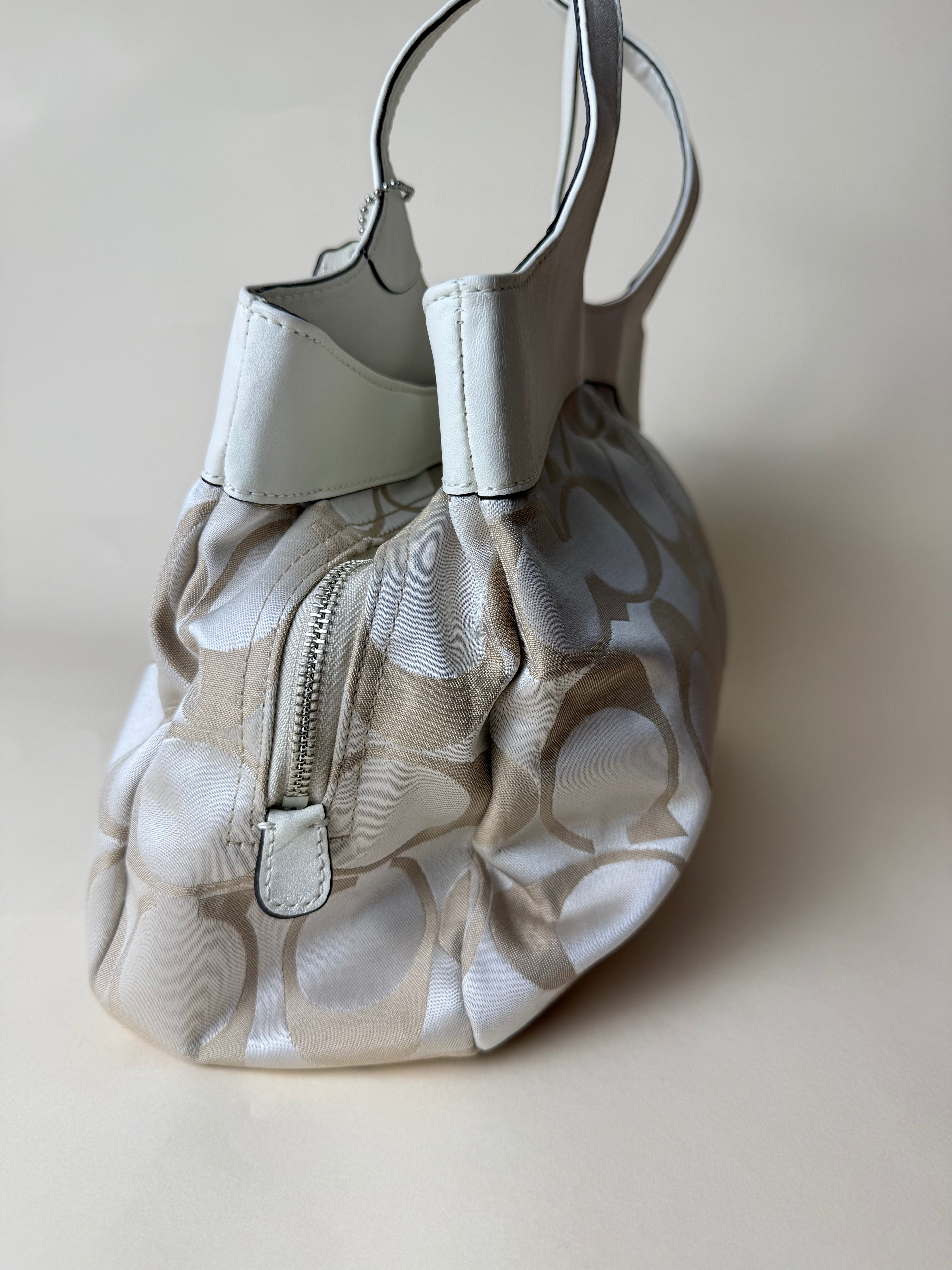 Coach Signature Optic Lexi Satchel - White