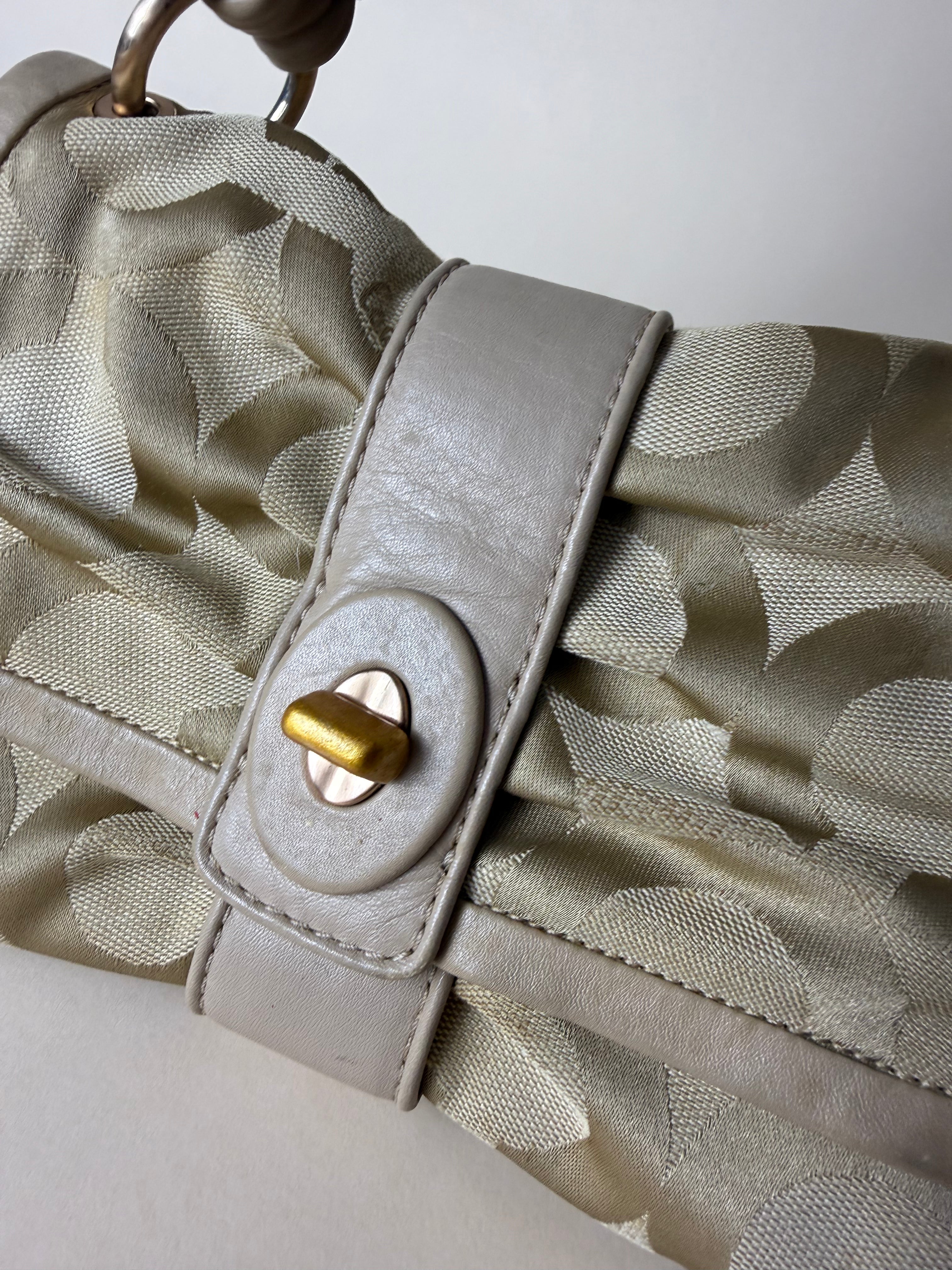 Coach Madison Op Art Bow Shoulder Bag - Champagne