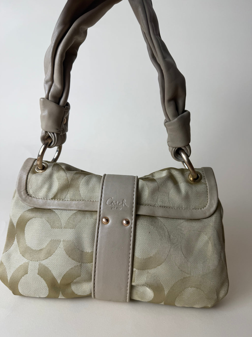 Coach Madison Op Art Bow Shoulder Bag - Champagne