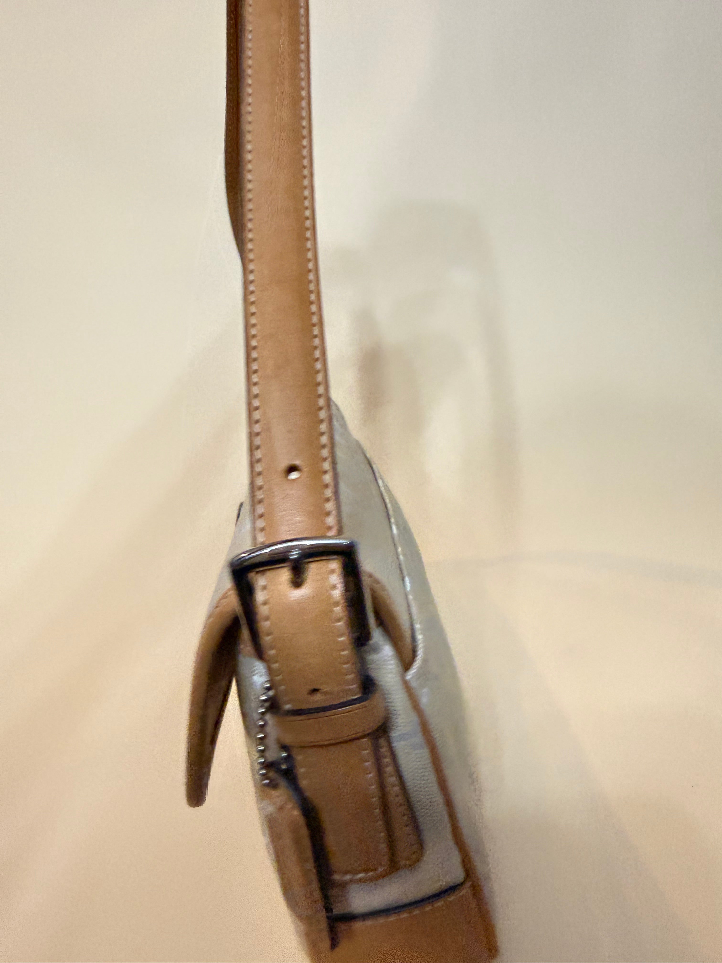 Coach Hampton Soho Baguette in Ivory/Cream